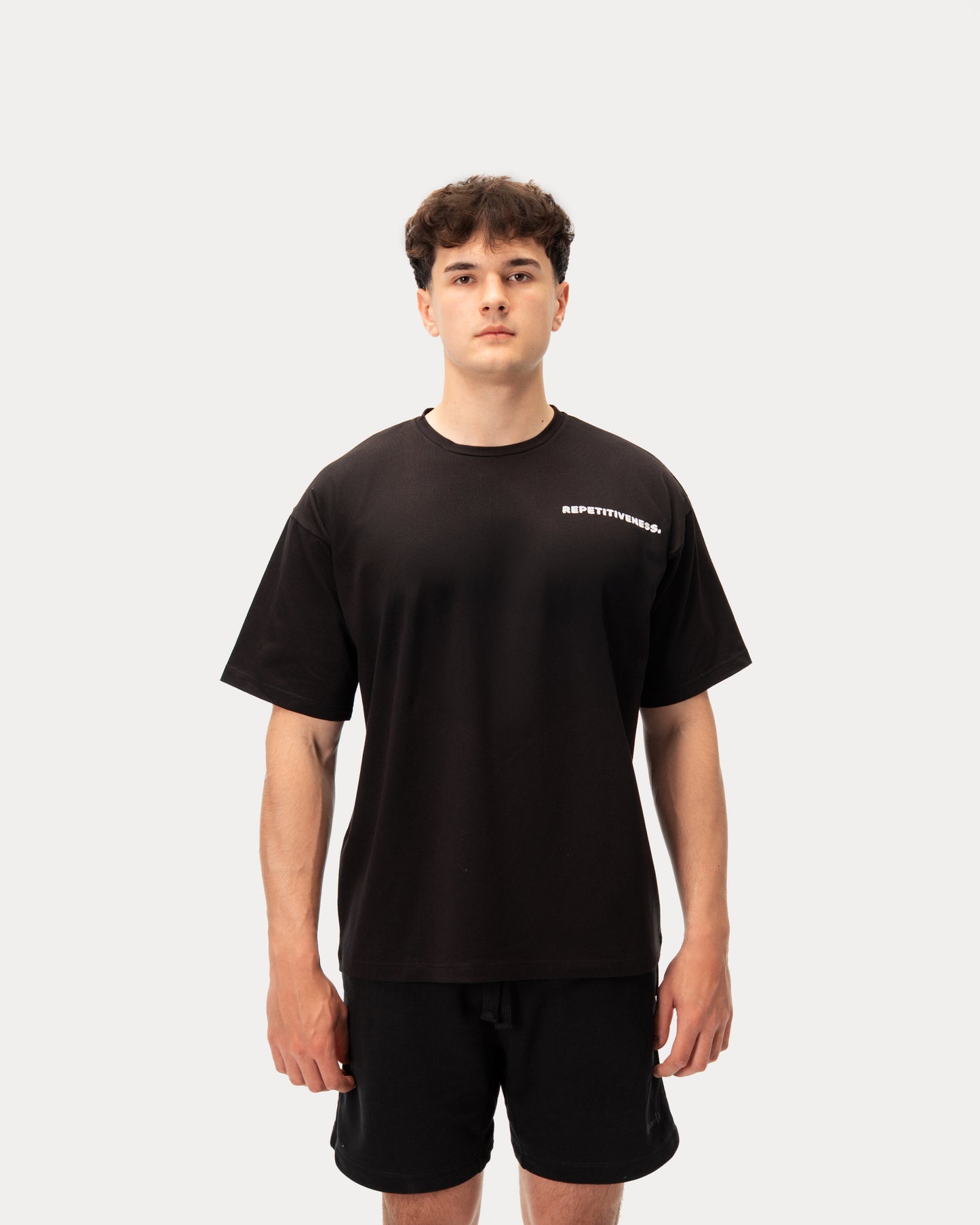 REPS OVERSIZED T-SHIRT