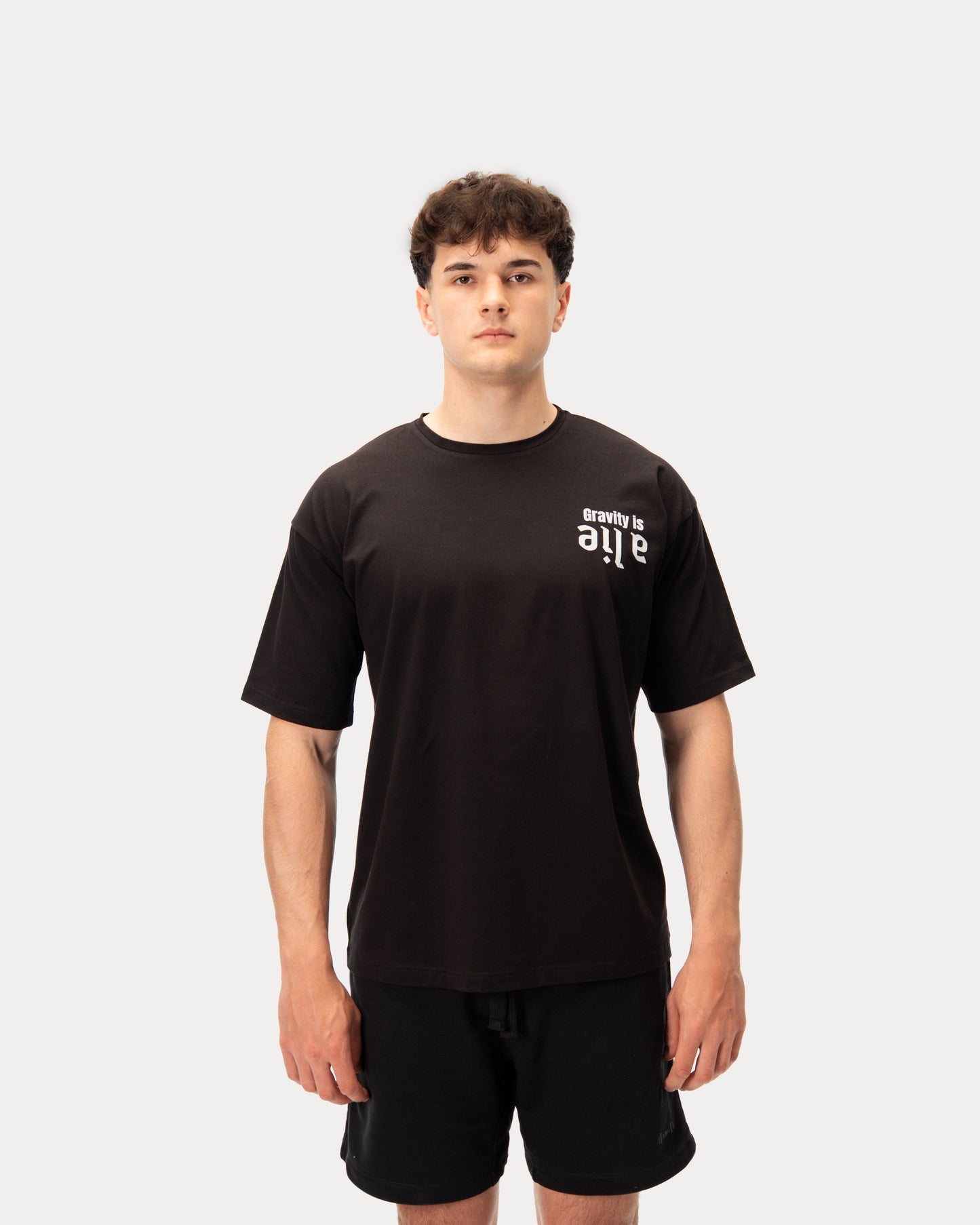 GRAVITY OVERSIZED T-SHIRT